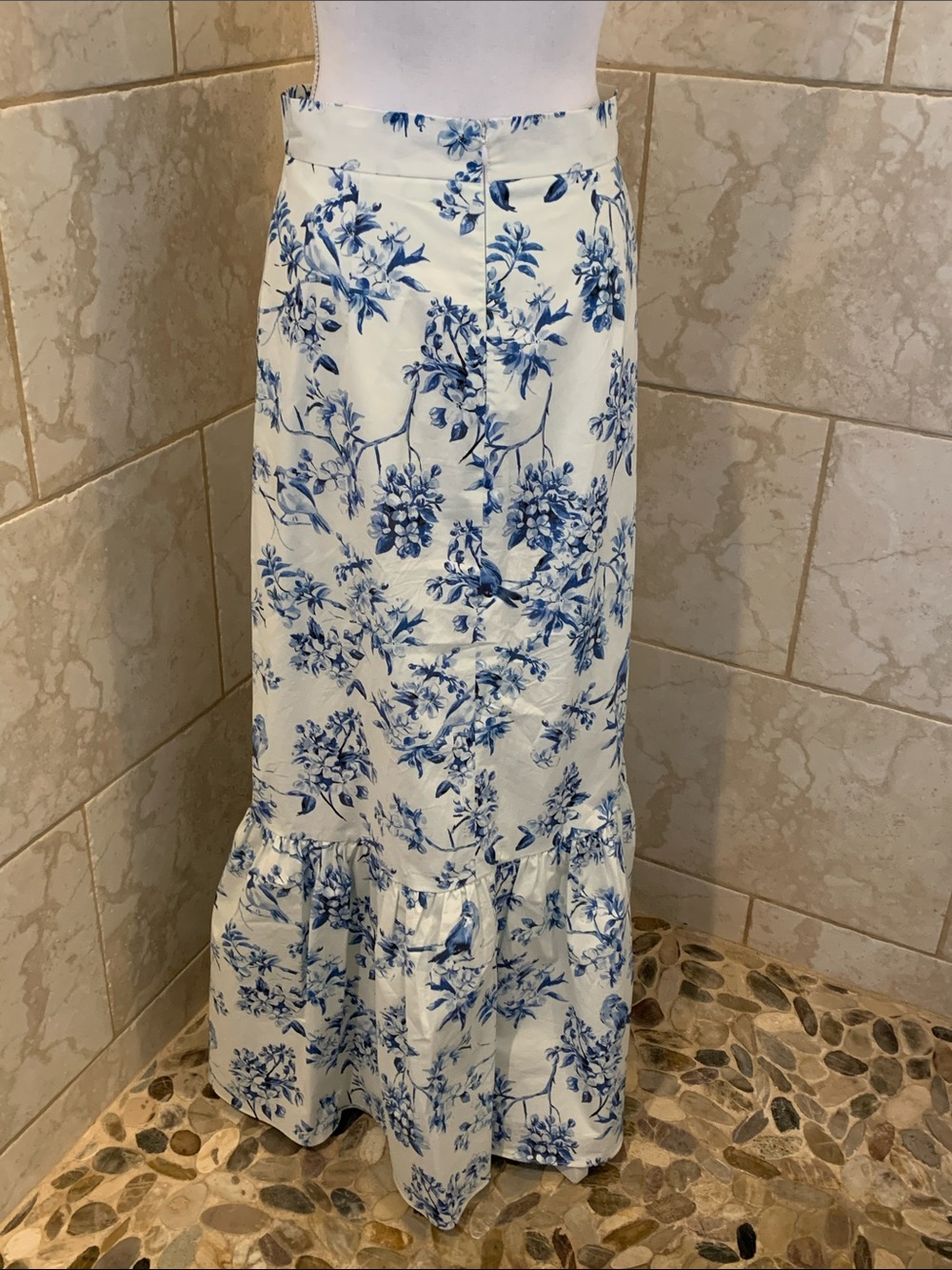 Antonio Melani x Born on Fifth White & Blue Hannah Floral Poplin Maxi Skirt - Picture 4 of 8
